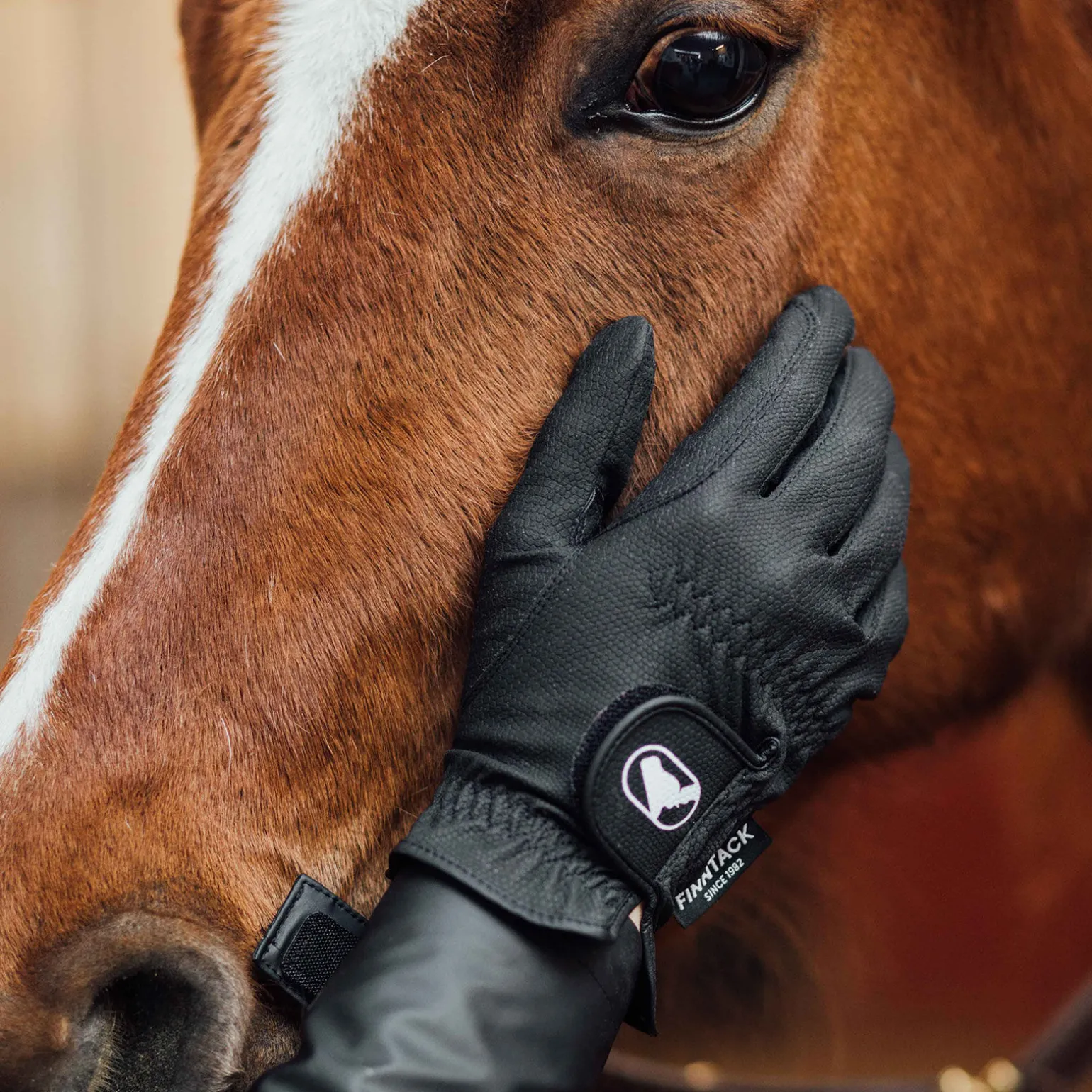 Finntack Pro Orlando hansker i syntetisk lær