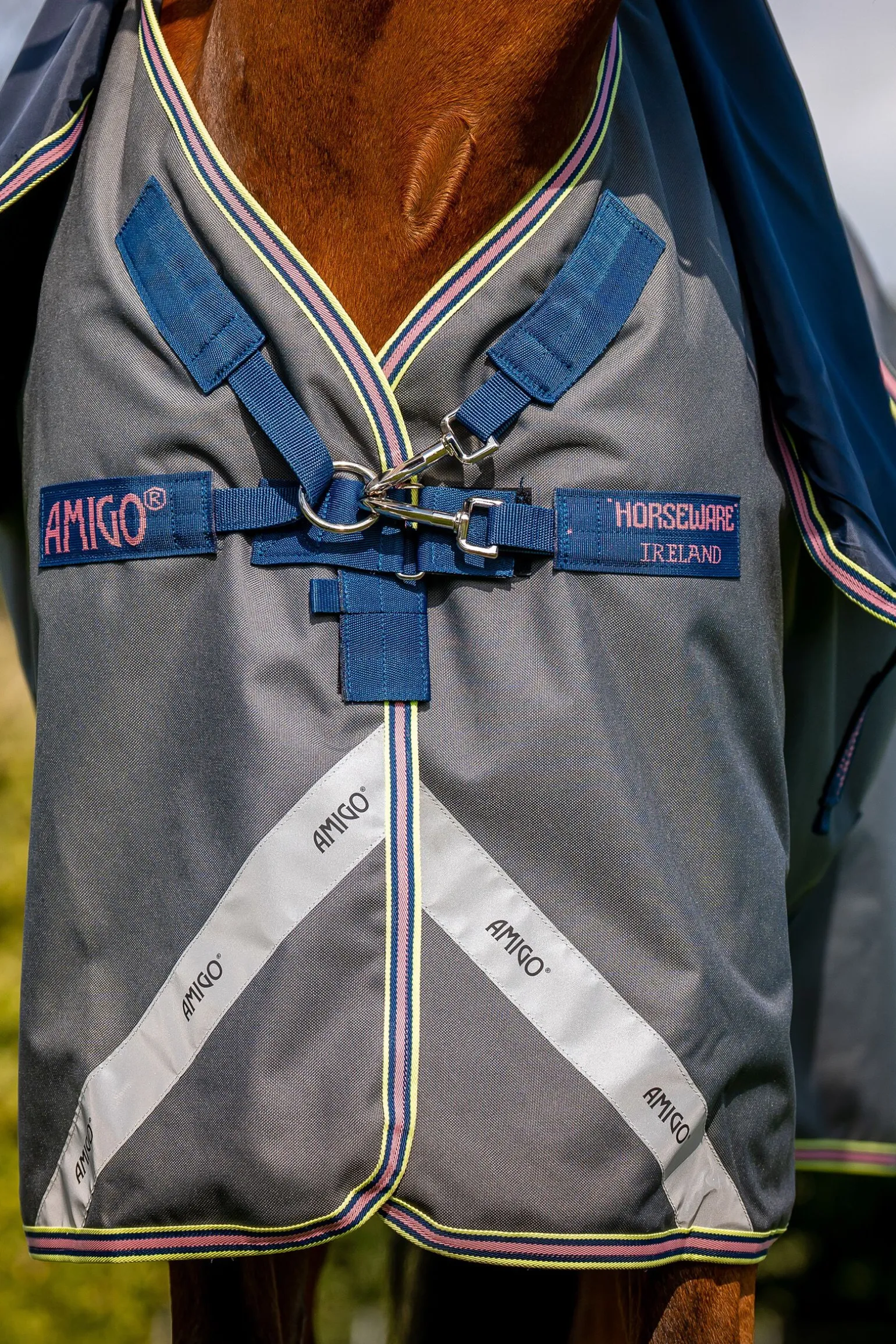 Horseware Amigo Bravo 12 Plus utedekken med avtakbar hals, 0g