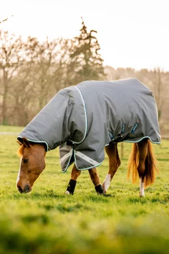 Horseware Amigo Bravo 12 Plus utedekken med avtakbar hals, 400g