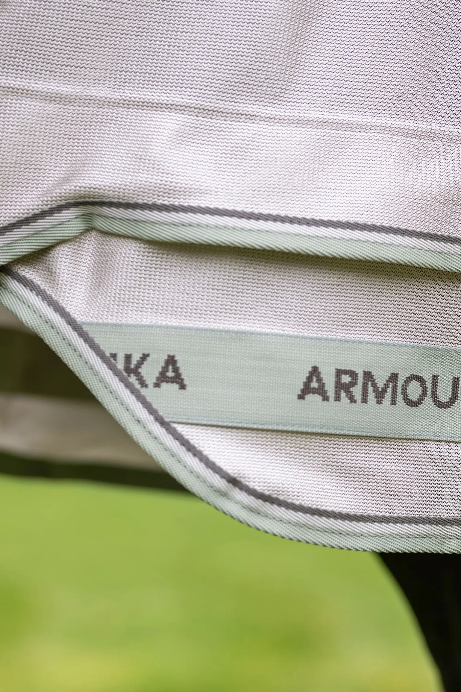 LeMieux Arika Armour-Tek Fluedekken med avtakbar halsdel